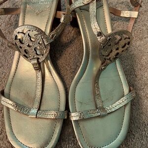 Tory Burch Miller metallic gold T-strap block heel sandals size 9.5 worn twice